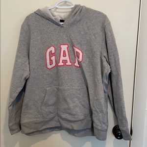 GAP sweatshirt